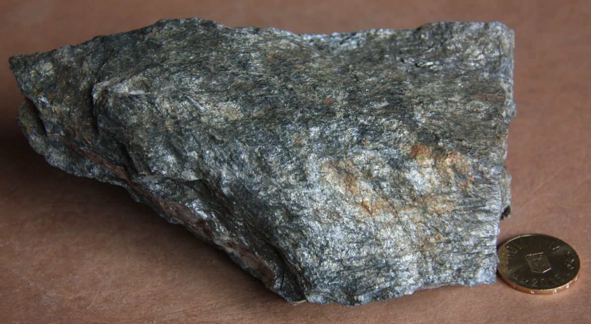 Manganogrunerit (Dannemorit) + Azbest + Spessartin